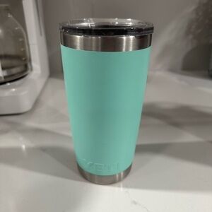 Yeti 20oz Seafoam Tumbler